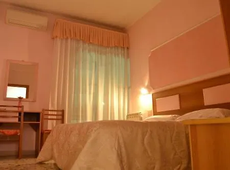 Linda * Sorrento